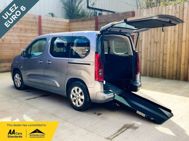 2020 Vauxhall Combo Life 1.2 Turbo 130 Energy 5dr Auto MPV PETROL Automatic