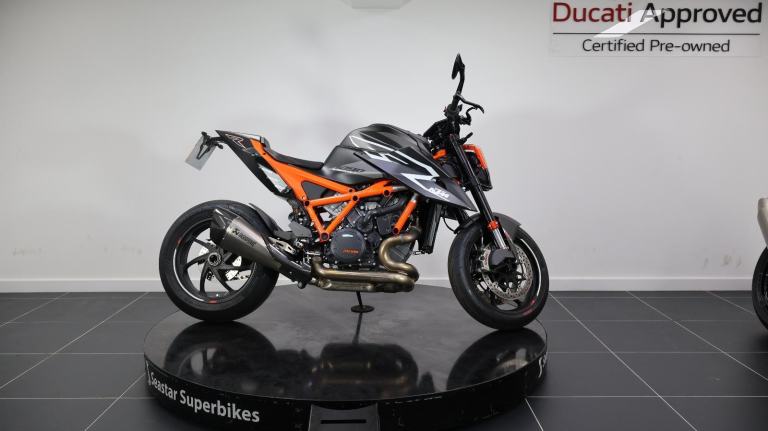 KTM 1290 SUPERDUKE RR - 2023 - 2800 MILES