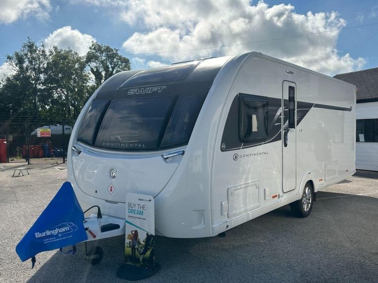 Swift Continental  8Ft Wide - Solar Panel / USB Sockets / External Gas / 240v Po