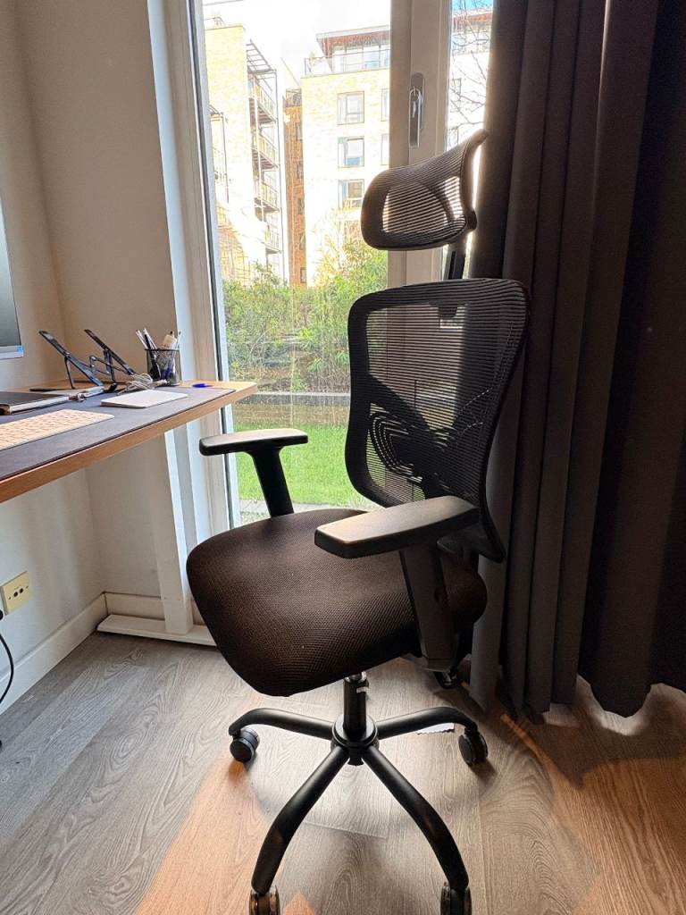 Height adjustable office chair with headrest