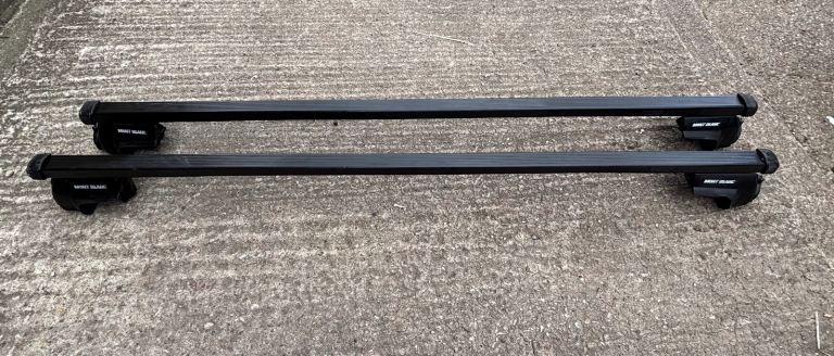 Mont Blanc Genuine Cross Roof Bars  48 inch ; wide in Decent Used condition 