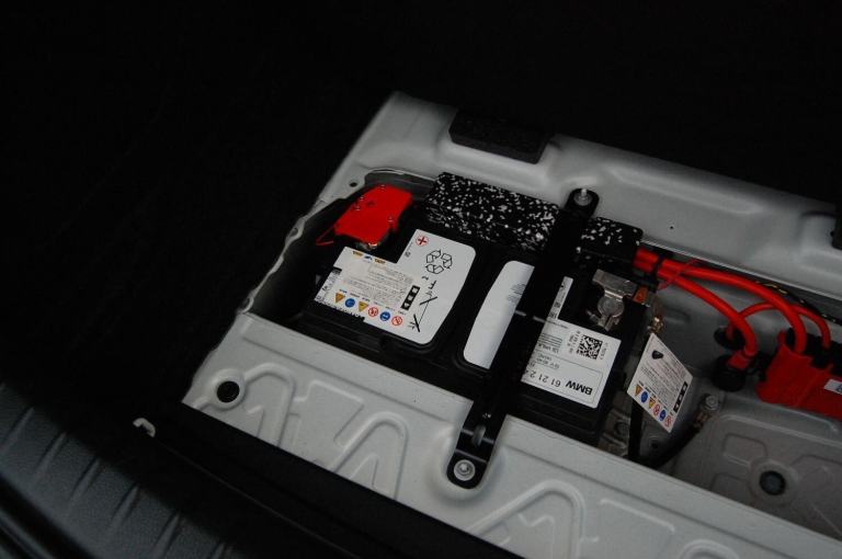 BMW 1 SERIES 116i Urban White Auto Petrol 2013