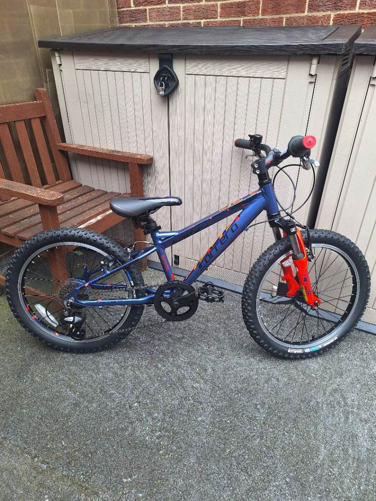 Carrera Blast junior mountain bike basically brand new 