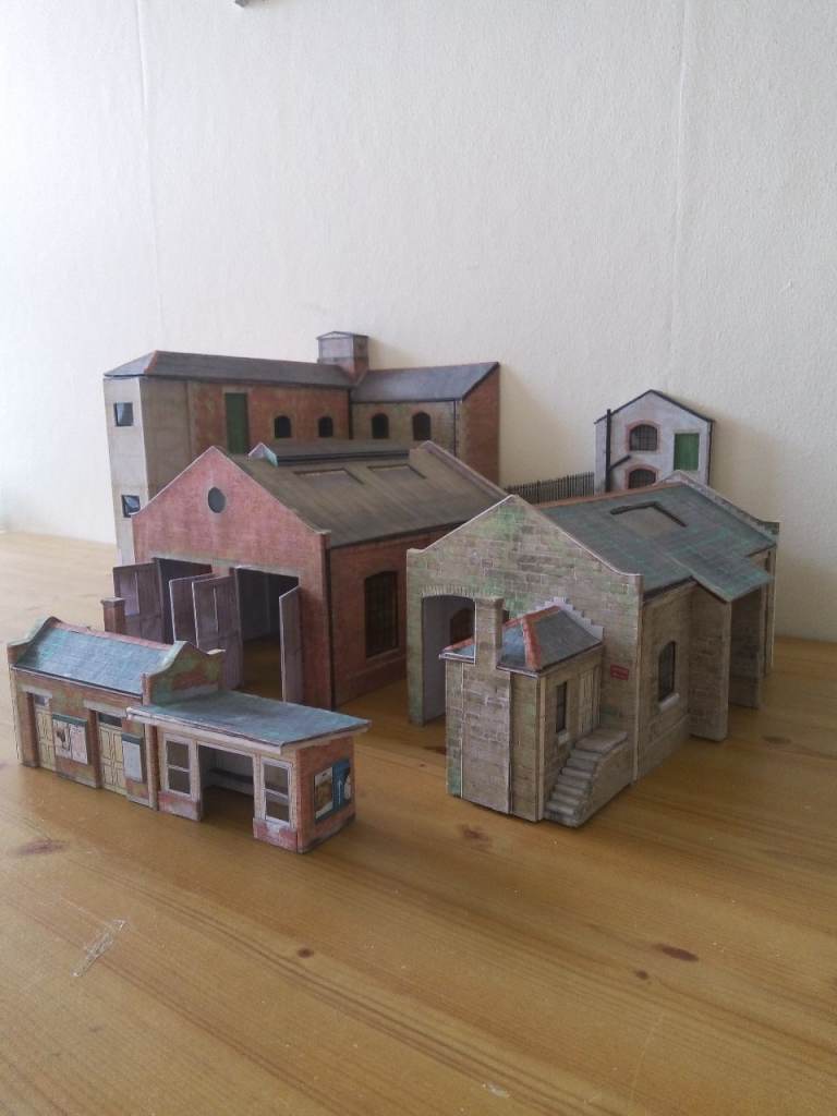 00 Gauge Model Railway Buildings - Set of Industrial Structures