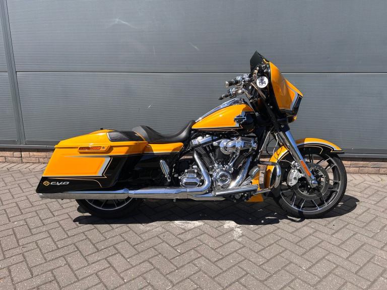 2022 Harley-Davidson CVO FLHXSE STREET GLIDE Custom Cruiser Manual