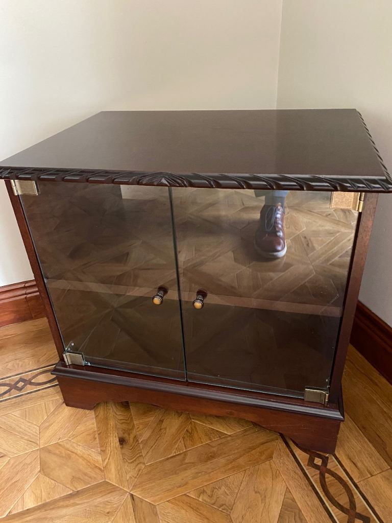 Mahogany tv cabinet 