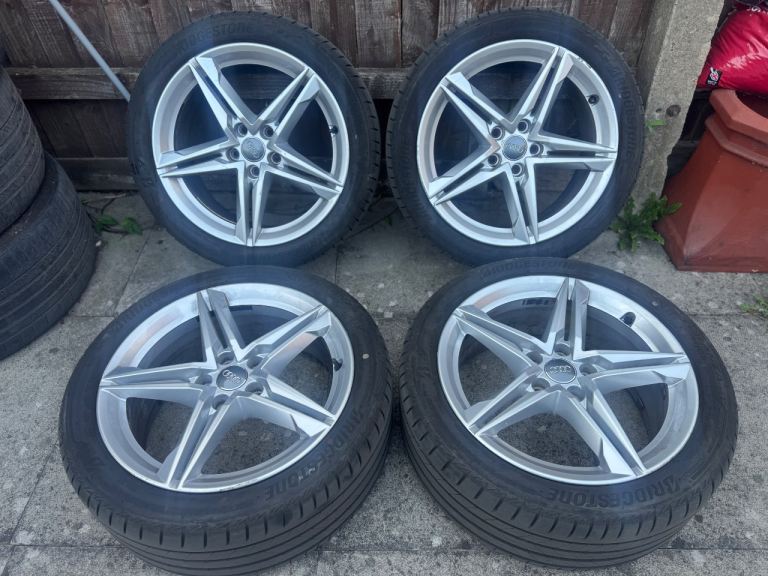 Genuine Audi A4 A5 18” Alloy Wheels Set of 4 With Tyres