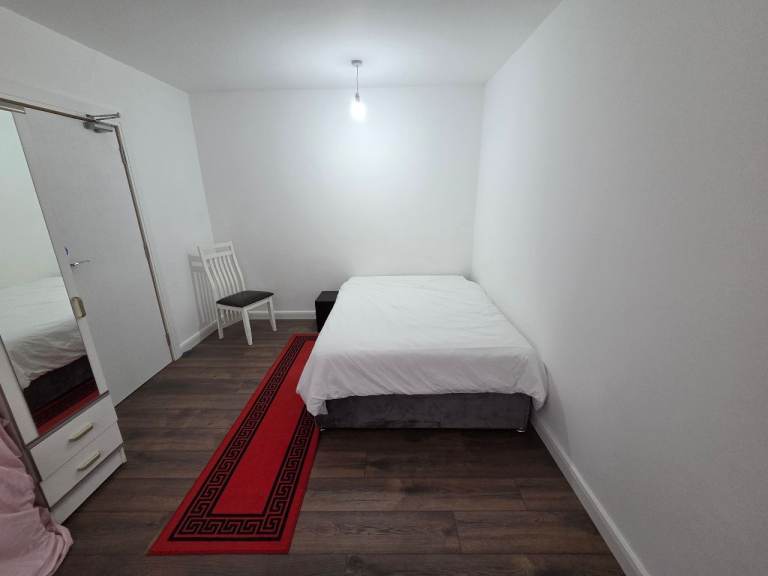 Double Room to Rent in Edgware