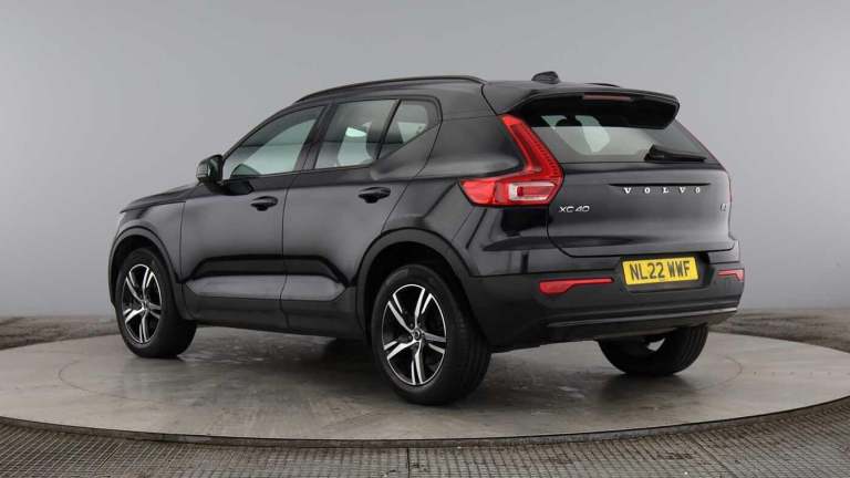 2022 Volvo XC40 Plus, B3 mild hybrid, Petrol, Dark ESTATE Petrol/Electric Hybrid Automatic