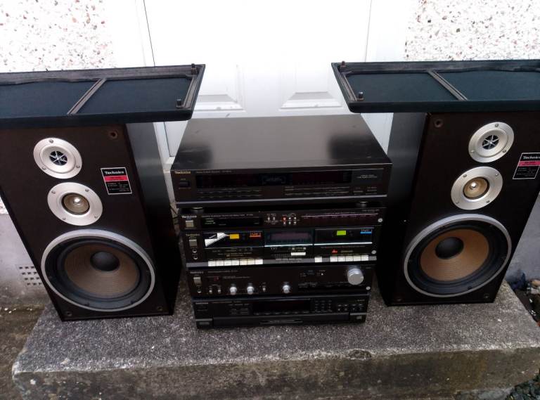 Technics seperates Inc rare graphic equilizer and 5 disc cd player 