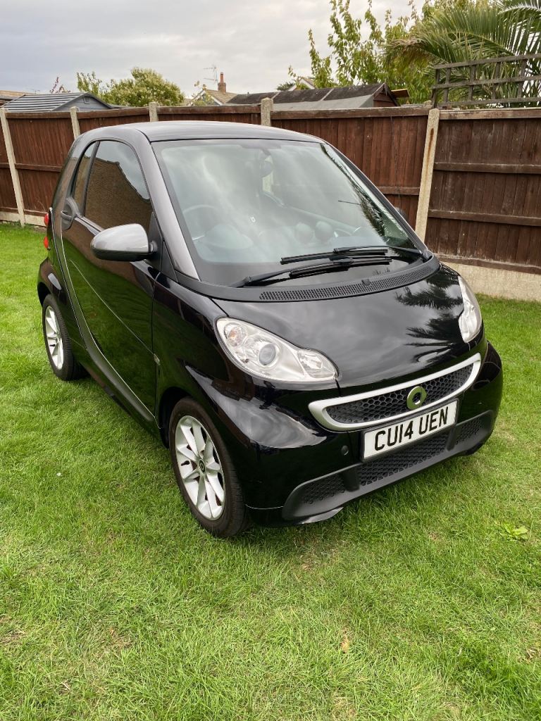 2014 SMART FORTWO MHD AUTO COUPE. 1.0 petrol, only £20 road tax.