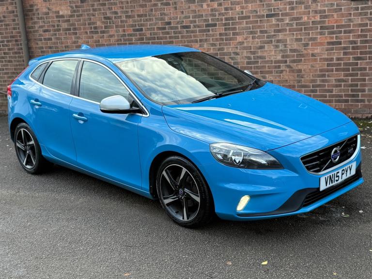 2015 Volvo V40 D2 R DESIGN 5dr HATCHBACK Diesel Manual