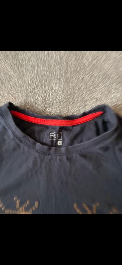 Christmas T-shirt size medium