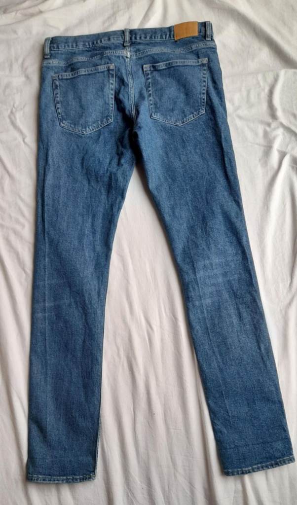 Men's Weekday Friday slim fit blue jeans W32 IL34