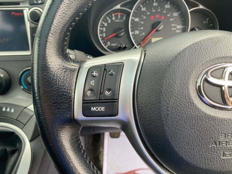 2011 Toyota Verso 1.3l 5d  98 BHP MPV Petrol Manual