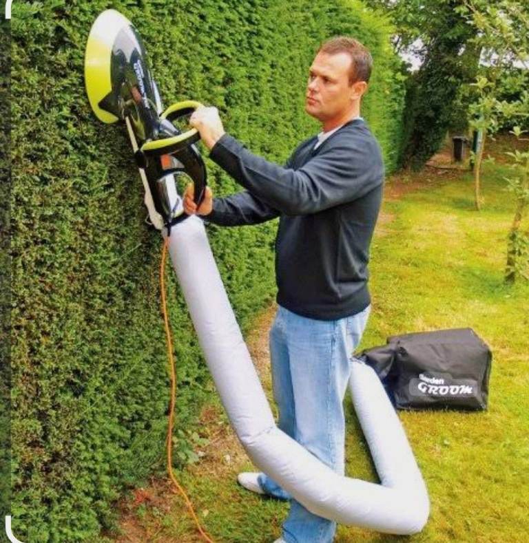 Garden Groom Pro Hedge Trimmer with Bag and Cable