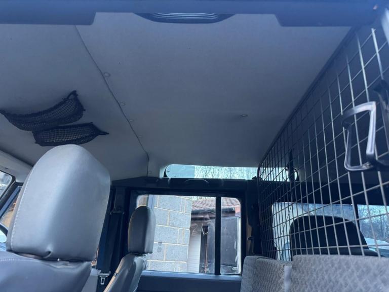 2000 Land Rover Defender Hard Top Td5 PANEL VAN DIESEL Manual