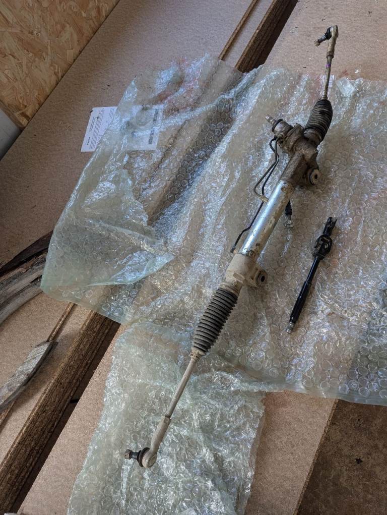 Toyota Hilux steering rack Mk 8