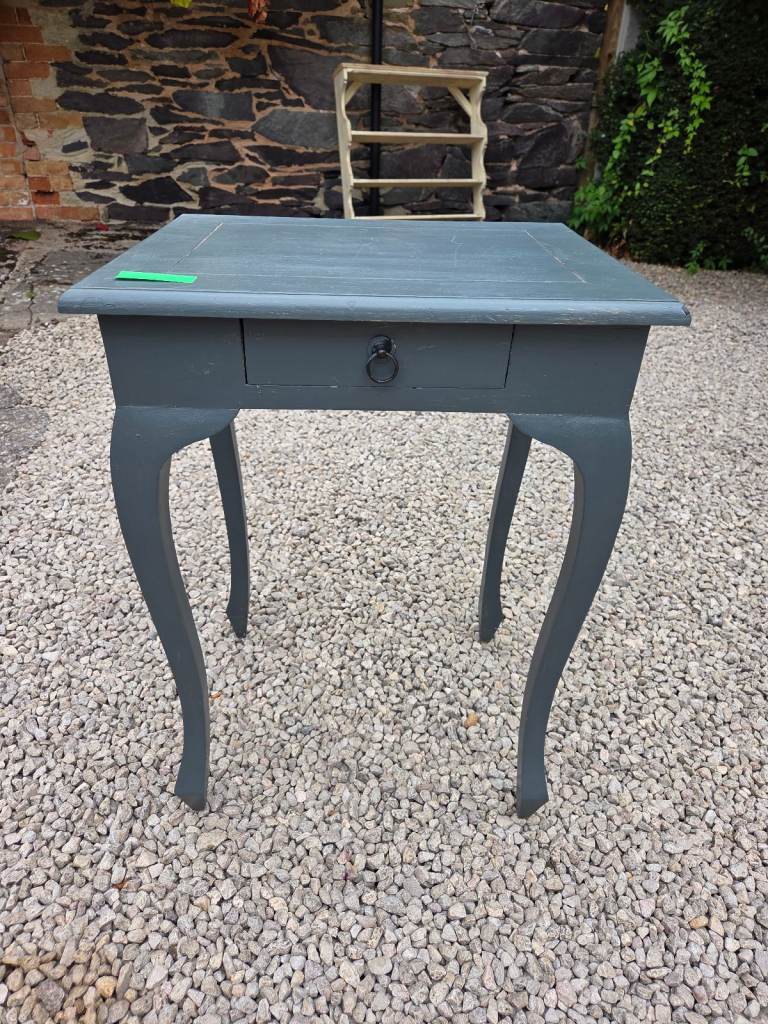 Small Table - ideal as a bedside table/ lamp table