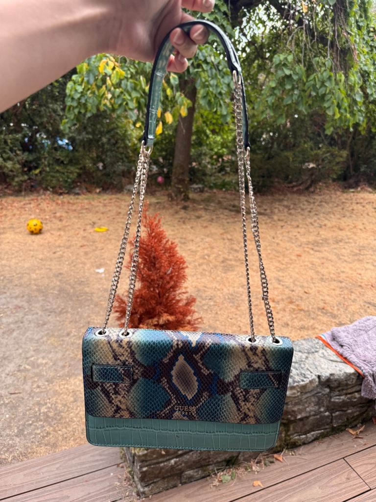 GUESS hand bag