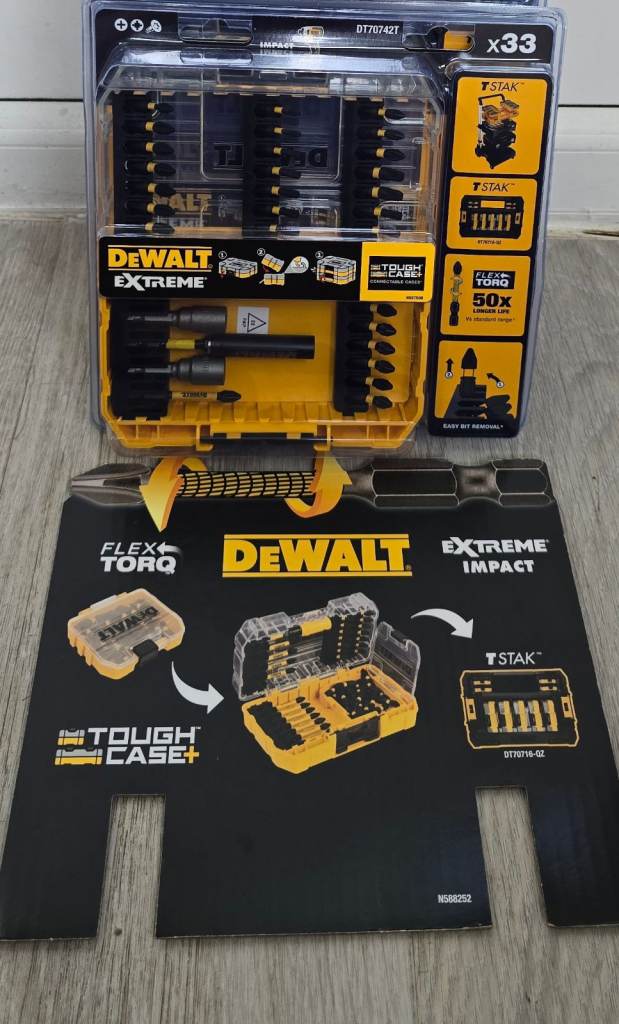 DeWalt DT70742t 33pce flextorq screwdriver bit set Brand new 