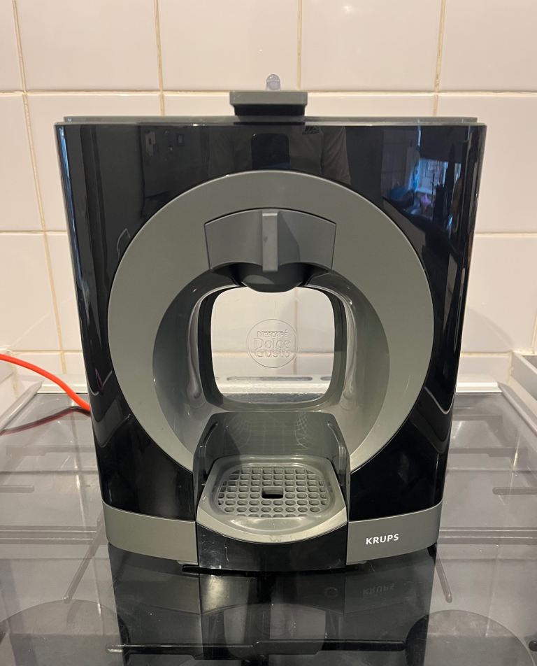 Nescafé Dolce Gusto Krups Coffee Machine + Coffee Pod Holder