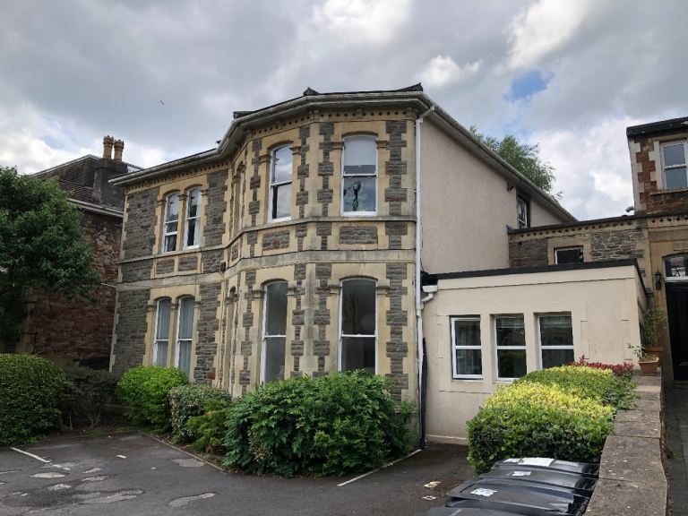 Small Redland flat for one person