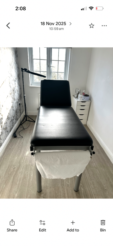 Black Treatment/Massage Couch – Good Condition and adjustable stool.