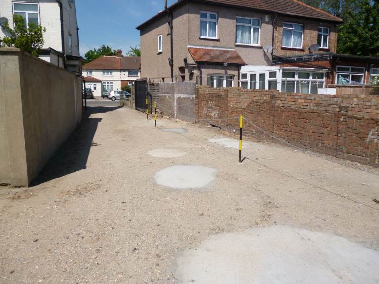 Lockup Garage to Rent in Hertford Road, N9 8AG