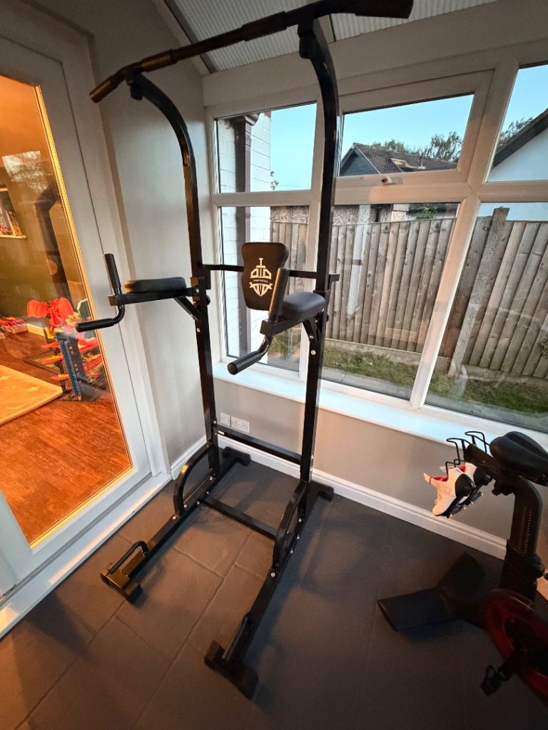 Black Multi-Gym Power Tower – Good Condition