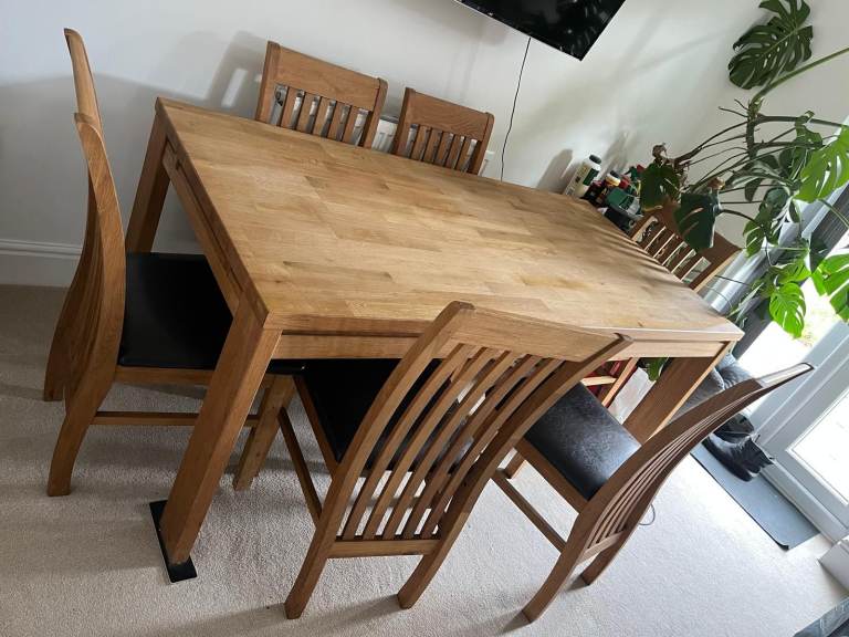 Barker and Stonehouse dining table & chairs
