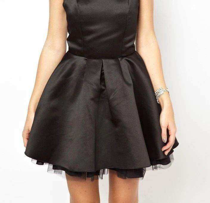 image for Stunning Satin Strappy Faux Fur Trimmed Party Formal Dress.Size 12.POST OR COLLECT!