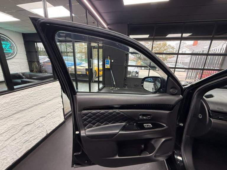 2020 Mitsubishi Outlander 2.4h TwinMotor 13.8kWh Exceed Safety SUV 5dr Petrol Plug-in Hybrid CVT ...