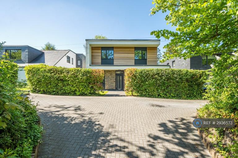 5 bedroom house in Whiteshute Lane, Winchester, SO23 (5 bed) (#2936573)