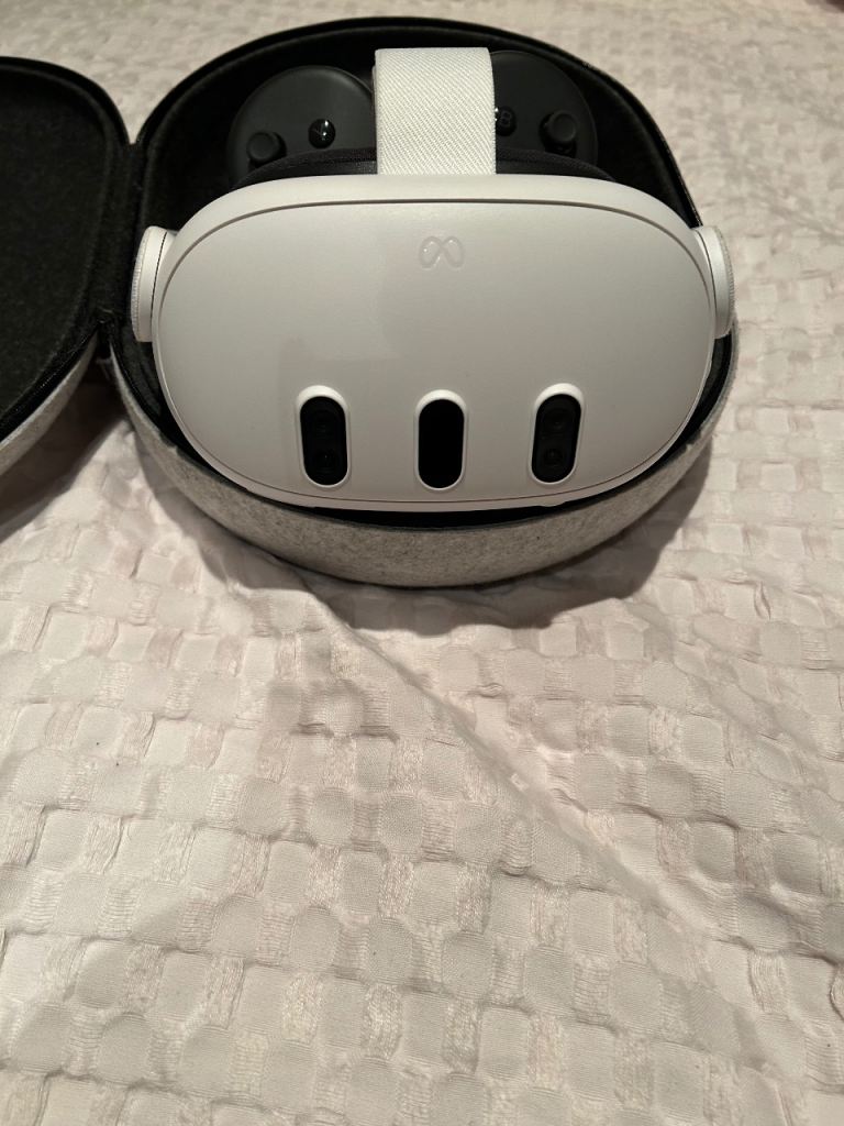 Meta Quest 3.   128gb 