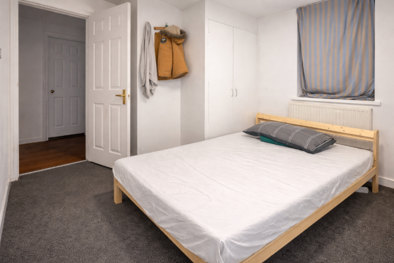 Double Room NW10 – All Bills Included – Near Harlesden – £750 Single / £950 Couple