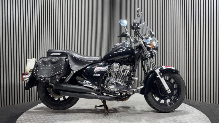 Keeway Superlight 125 2017 RUNNING PROJECT CRUISER BIKE 125CC LEARNER