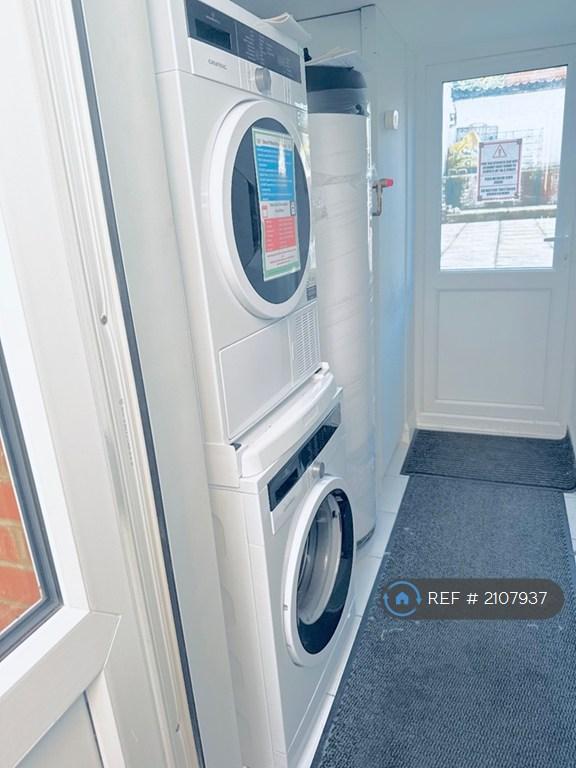 1 bedroom in Southampton Street, Reading, RG1 (#2107937)