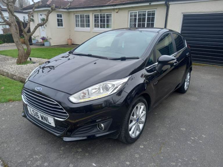 Ford fiesta titanium ecoboost 2016