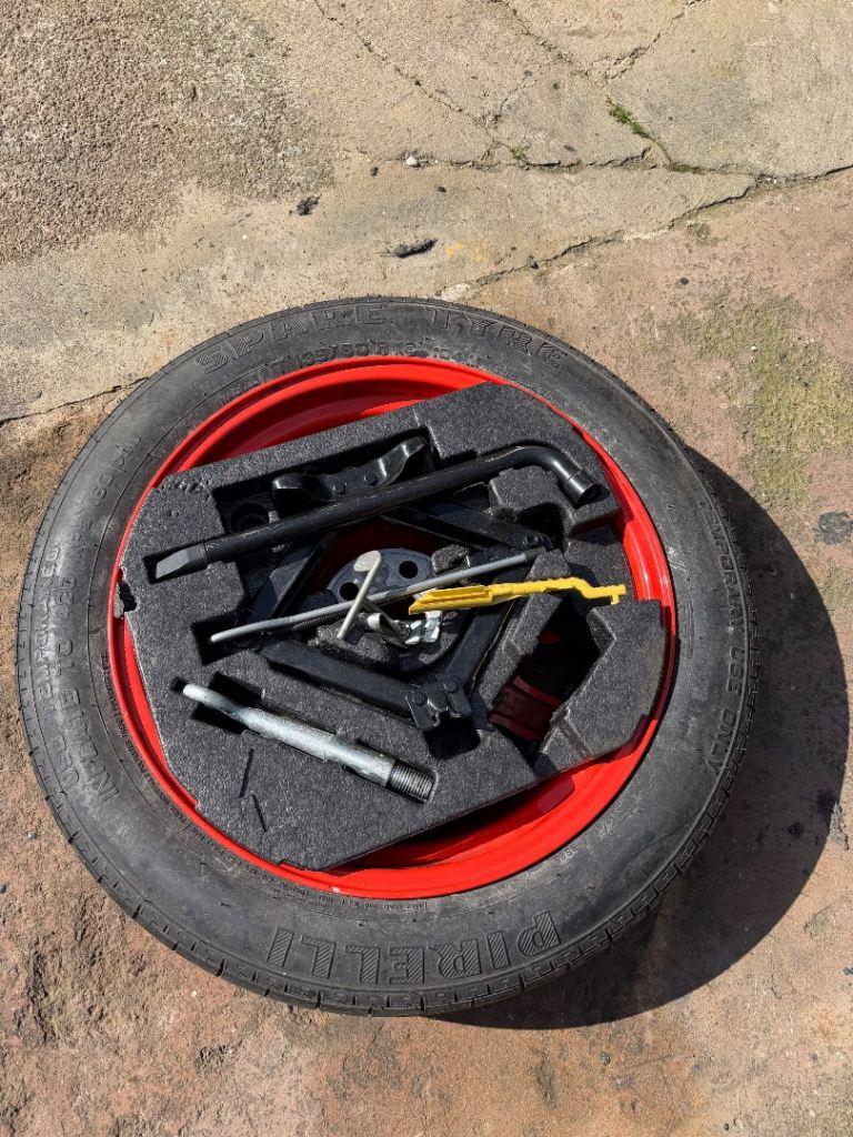 Jaguar XF spare wheel