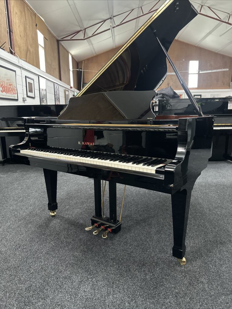 Kawai RX-3 black Grand |Belfast Pianos|