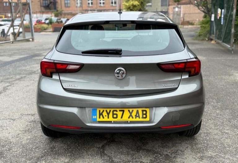 2017 Vauxhall Astra 1.4T 16V 125 Design 5dr HATCHBACK PETROL Manual