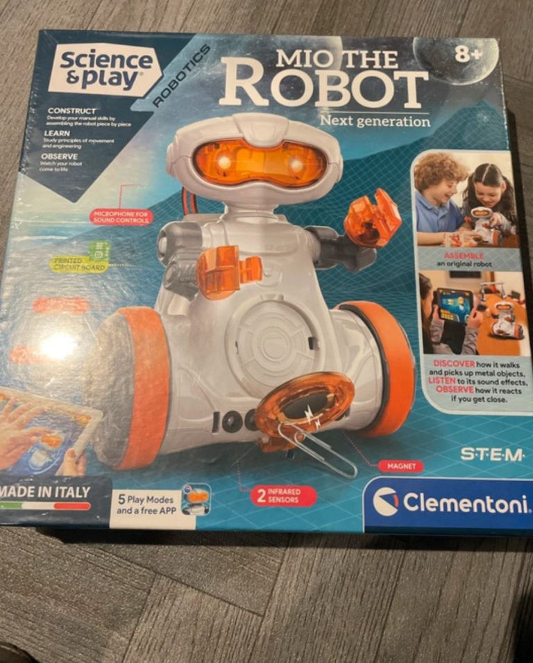 Mio The Robot STEM Science Museum Toy Robotics Construct A Robot Age 8 and Up BN