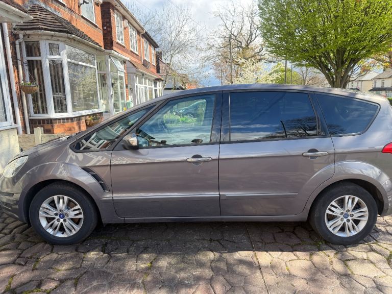 Please read Full Ad Spares or repair 2014 Ford Smax 