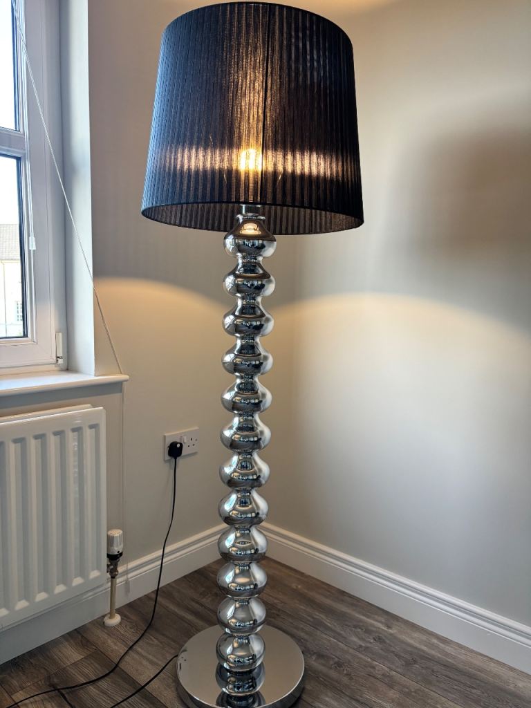 Floor lamp 
