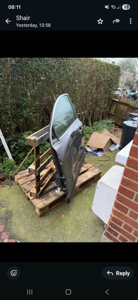 Nissan quashqai doir dent needs repair