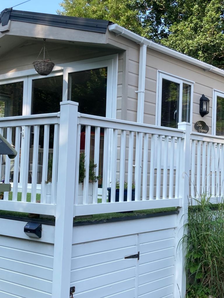 Stunning Lodge for sale in Medieval Conwy