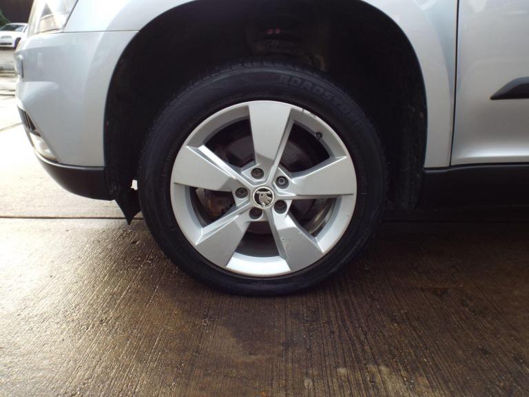  Skoda Yeti 2.0 TDI SE Outdoor 4WD Euro 5 5dr Diesel Manual