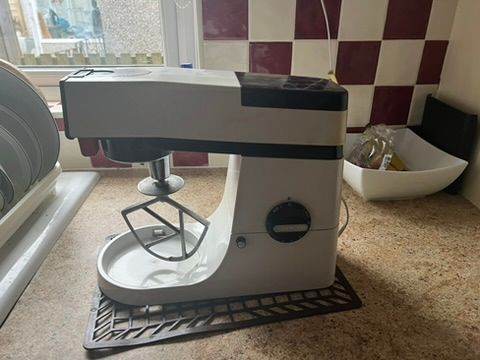 Vintage Kenwood Chef Mixer - Classic, Solid Machine