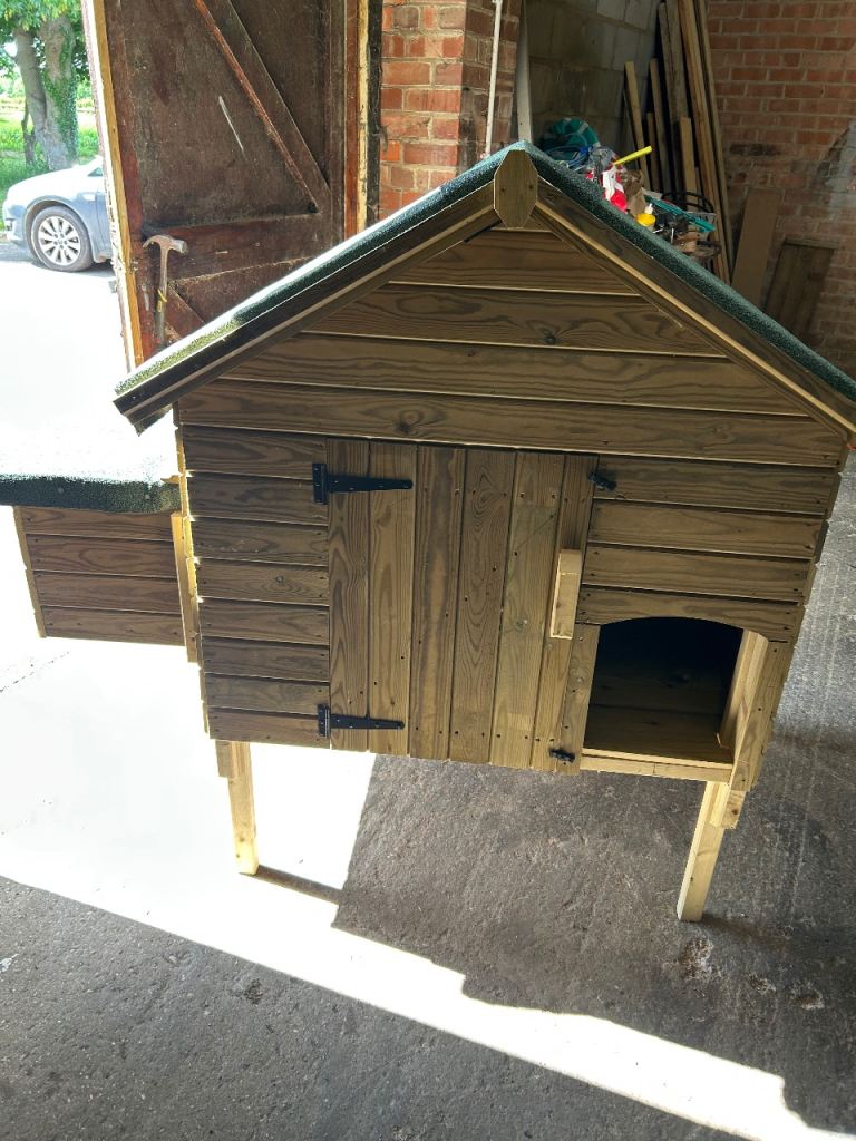 Poultry/chicken coop